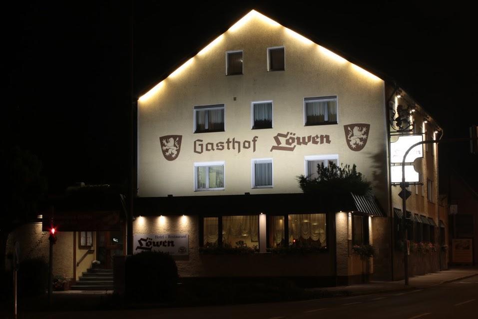 Hotel-Restaurant Lowen Süßen Exterior foto