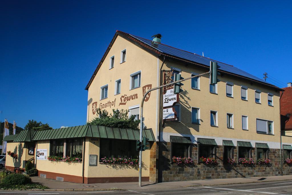 Hotel-Restaurant Lowen Süßen Exterior foto